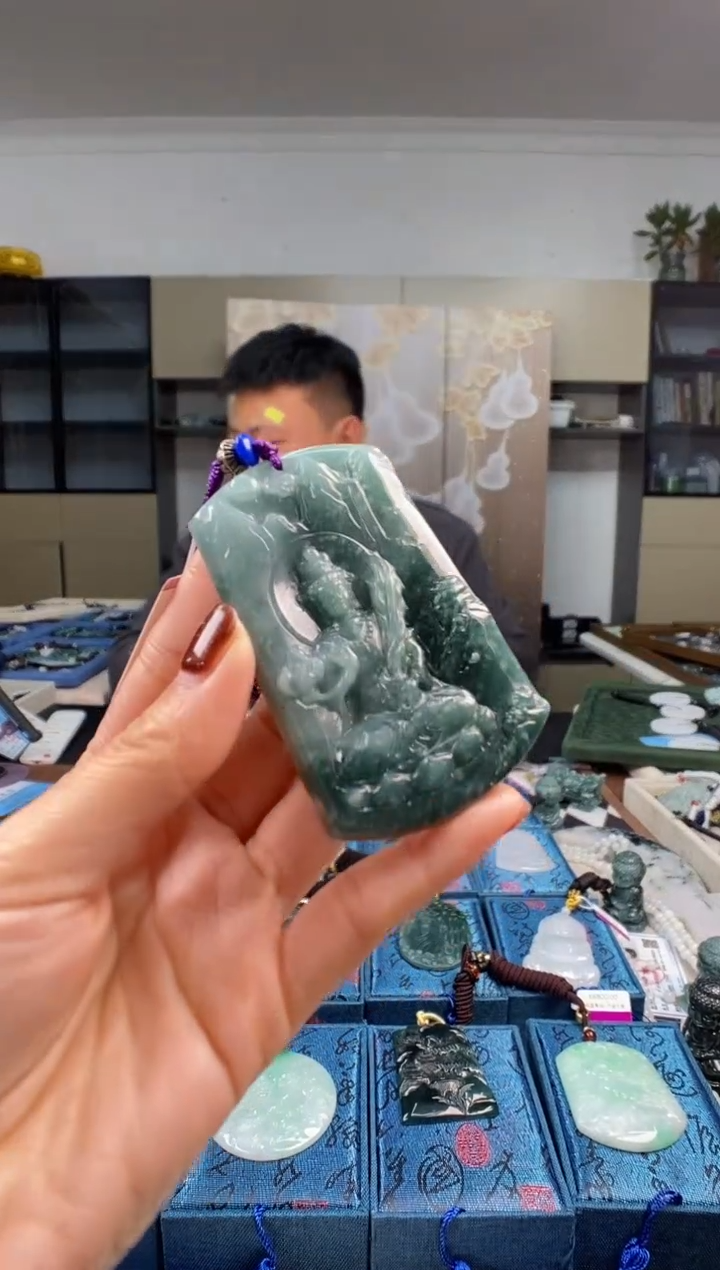 颈饰未镶嵌翡翠多样性发其一