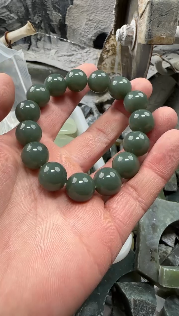 【闪购商品】和田玉颈饰未镶嵌手串