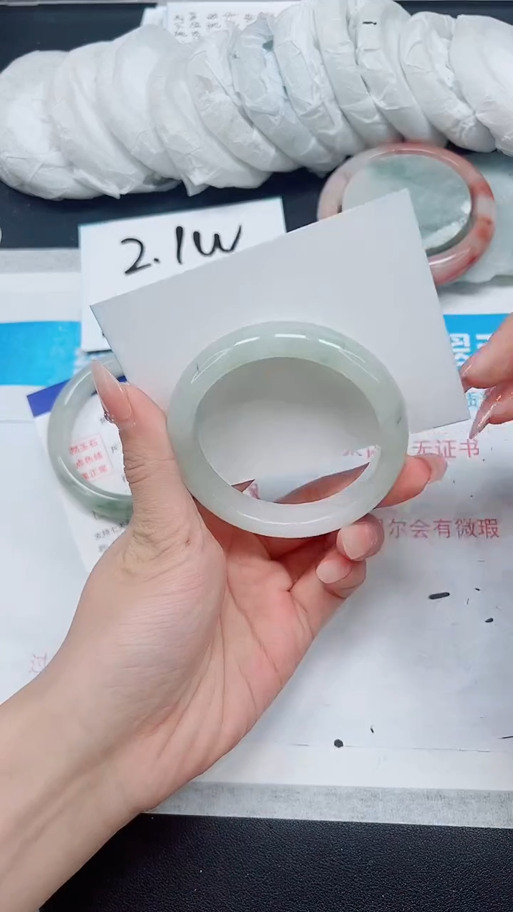 【闪购商品】石英质玉手镯未镶嵌A165-56/57