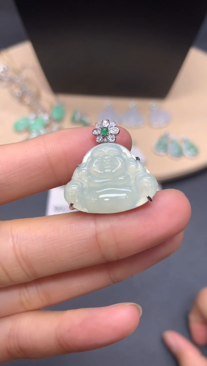 【闪购商品】翡翠吊坠(不含链)银S925镶嵌佛公【多样性发其一】