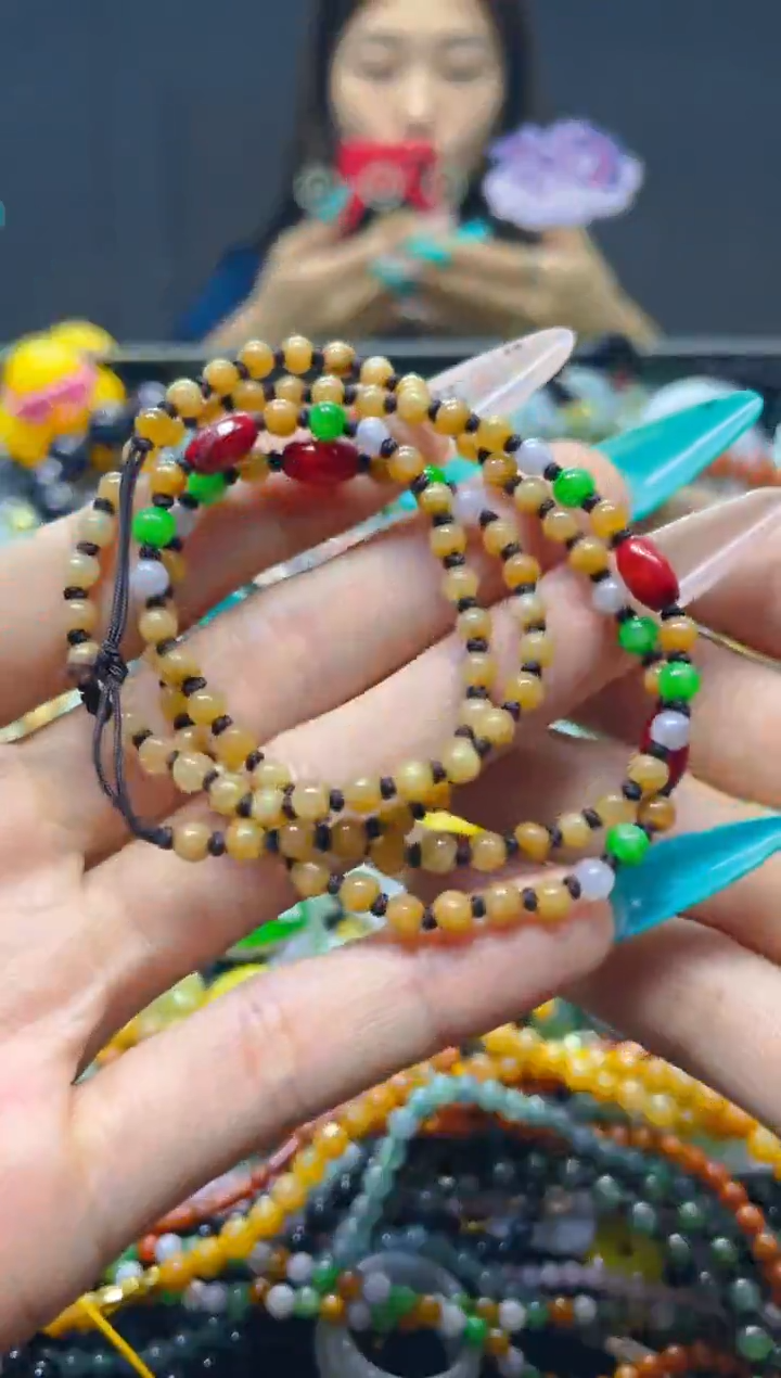 翡翠未镶嵌颈饰4MM/Y/翡翠A货，一件也是批发价