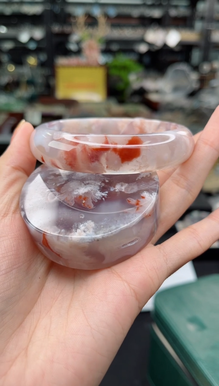 【闪购商品】石英质玉手镯未镶嵌63圈口（赠品镯心）2S9876