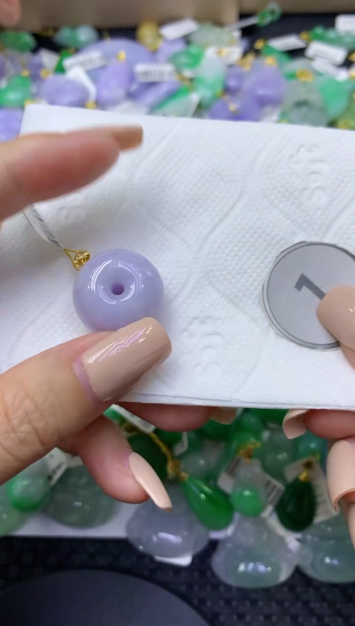 颈饰未镶嵌翡翠天然缅甸翡翠A货