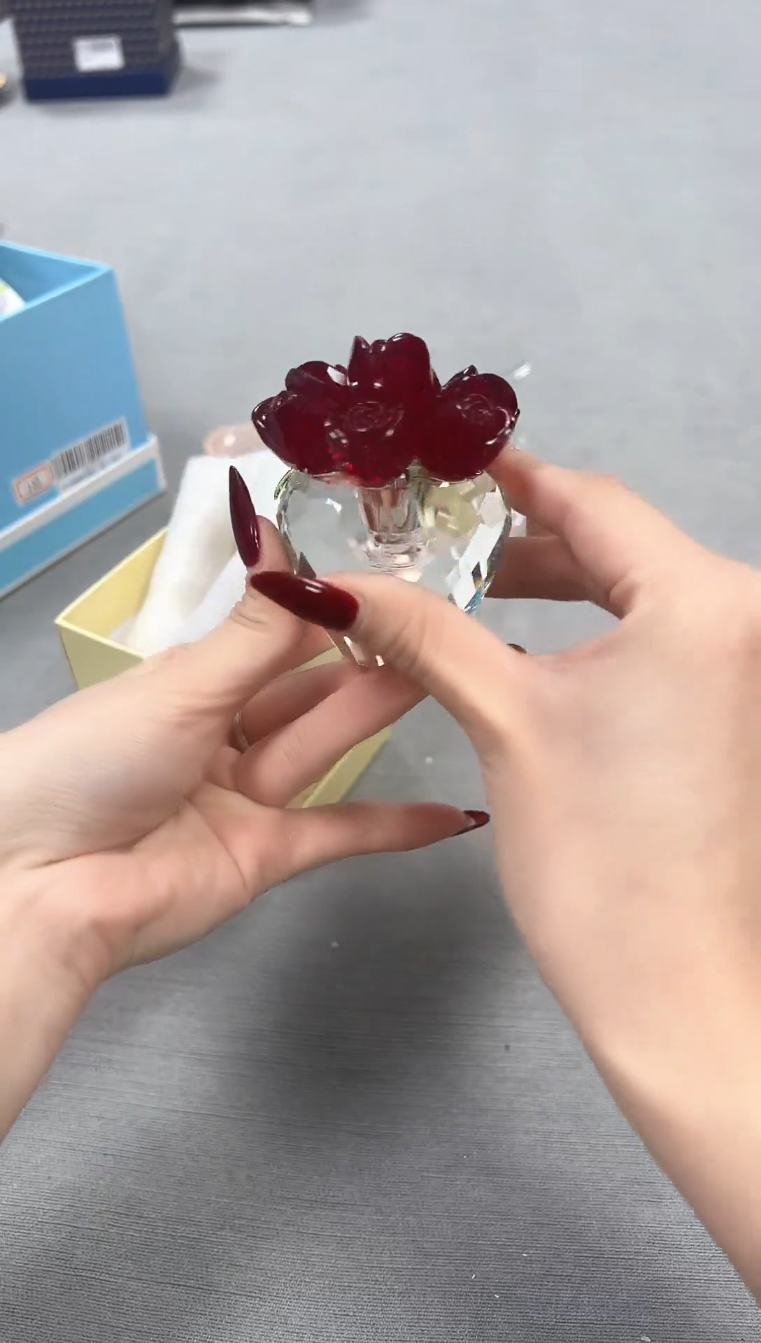 【闪购商品】瓷片新号开播不计成本欢迎点菜！