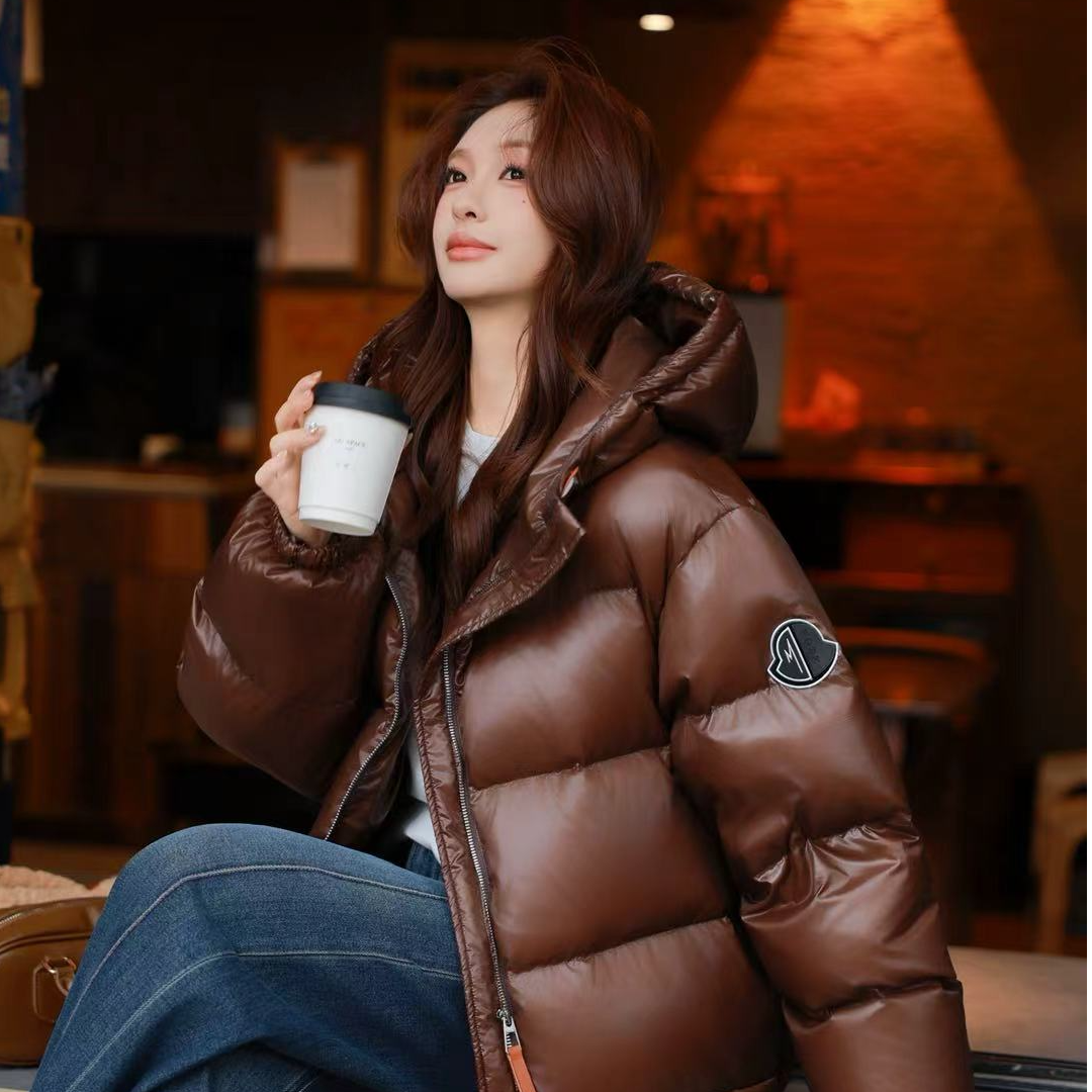 【羽皇妃】顶奢流光泡芙蓬松宽松加厚防水亮面廓形90白鸭绒短羽绒服