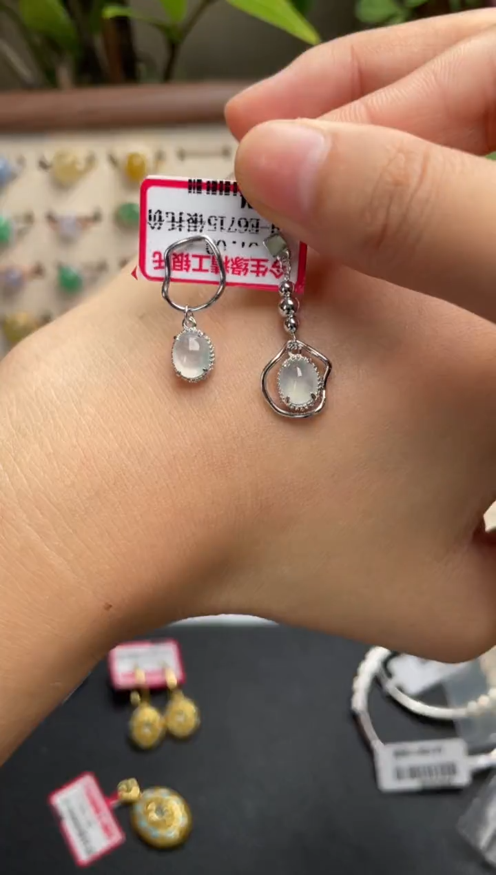 翡翠戒指银S925镶嵌一物一证一礼盒