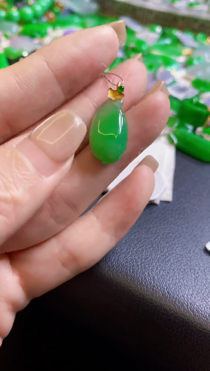 【闪购商品】定制翡翠18K金镶嵌瓜