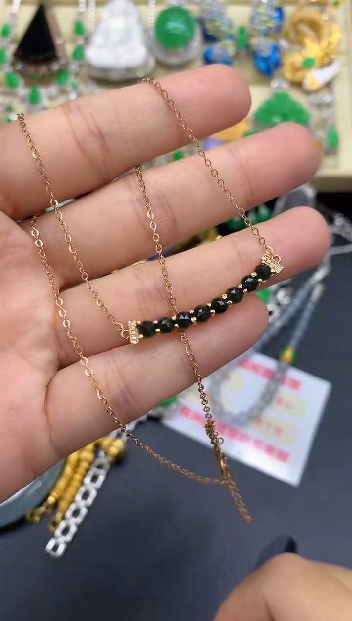 颈饰18K金镶嵌翡翠129-中国好珍宝