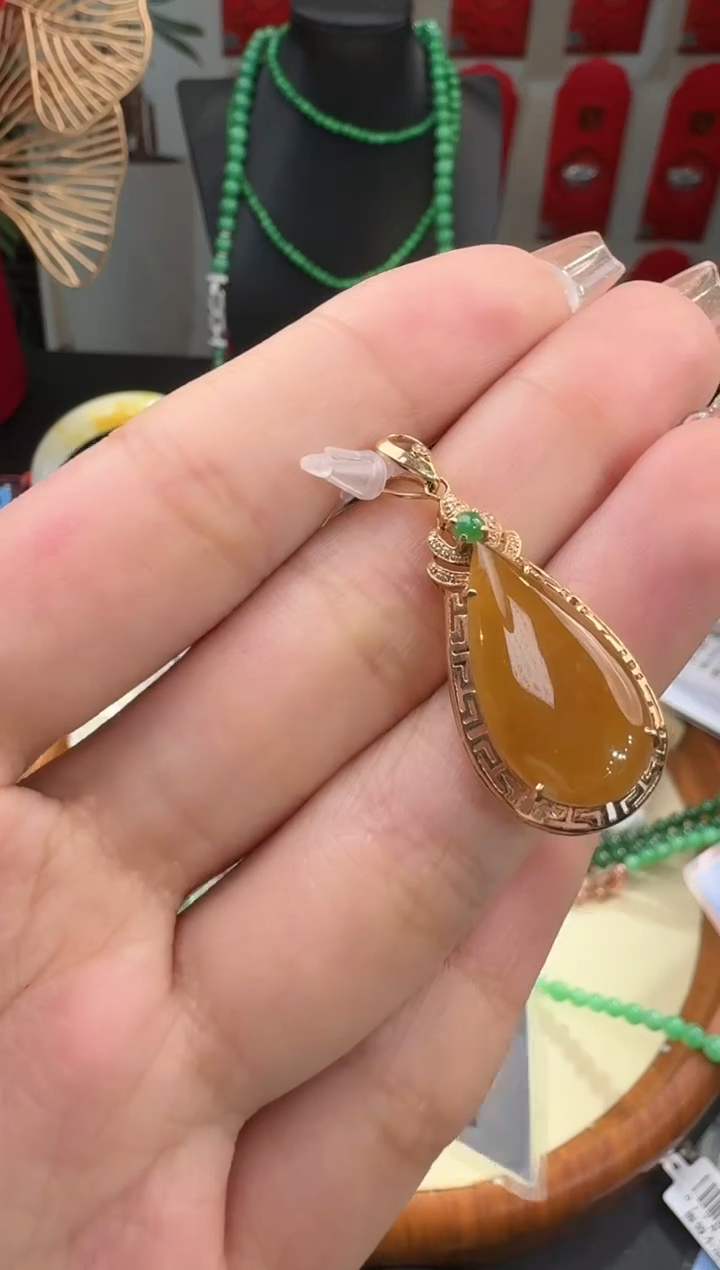 【闪购商品】翡翠颈饰18K金镶嵌挂件