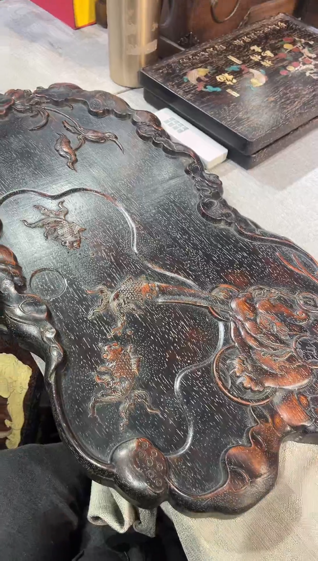 木悟紫檀雕刻金蟾茶海