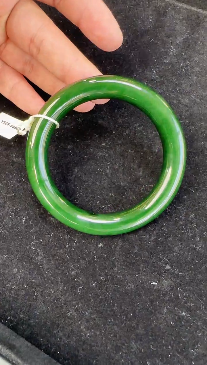 未镶嵌手镯和田玉60圈口