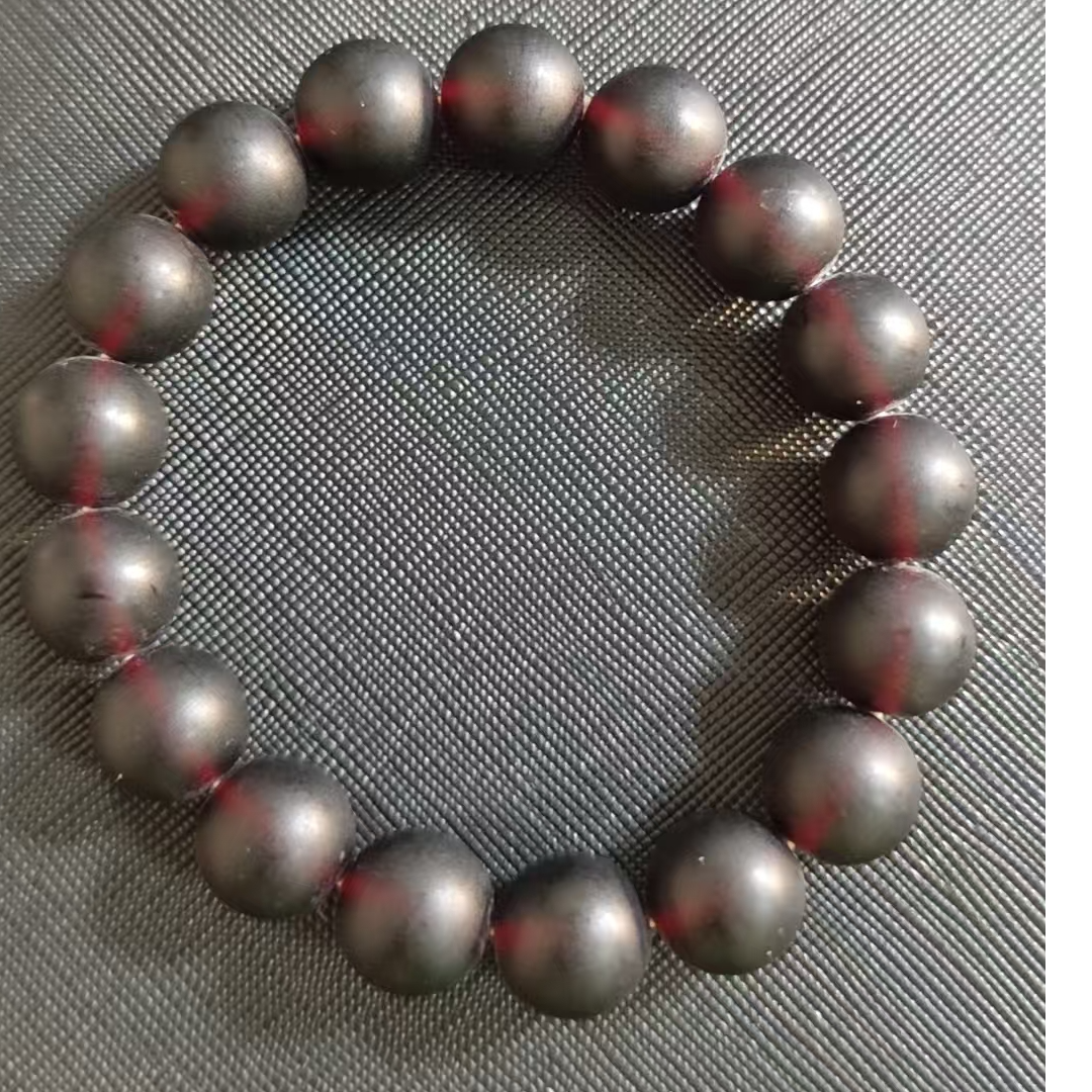 a时尚百搭蜜蜡手串