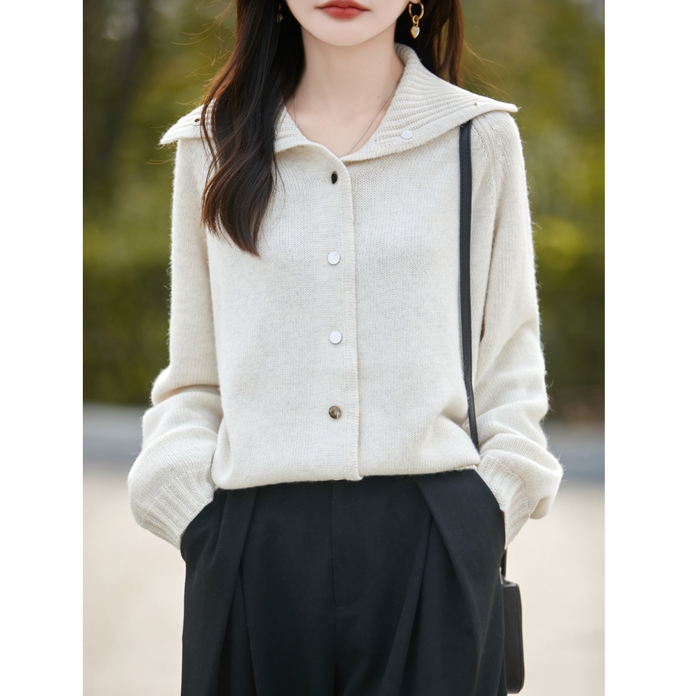 超柔软~浣熊绒设计感开衫女翻领宽松毛针织