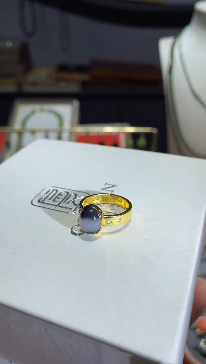 18K金镶嵌戒指和田玉点*18k金戒指