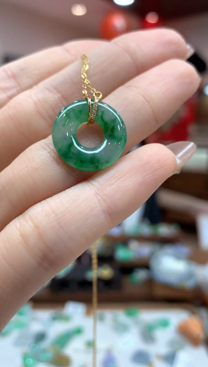 【闪购商品】翡翠套链18K金镶嵌甜甜圈