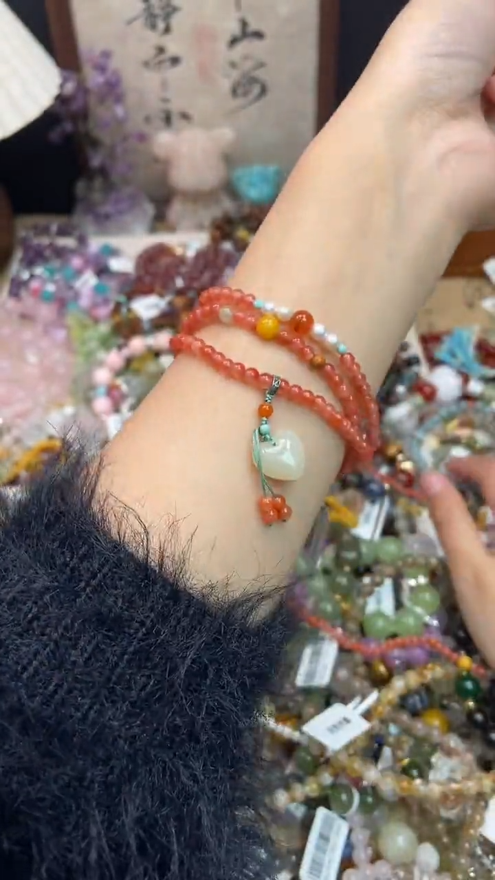 未镶嵌玛瑙手饰434