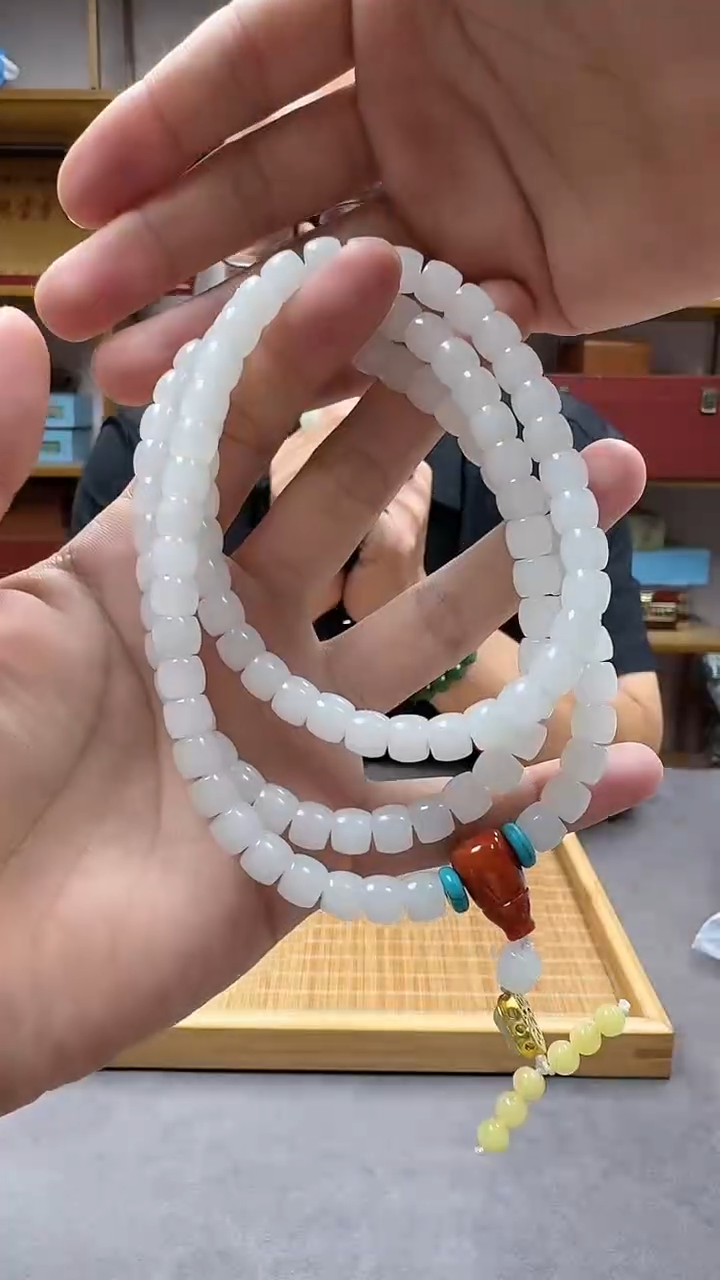 和田玉未镶嵌挂件8黑山料