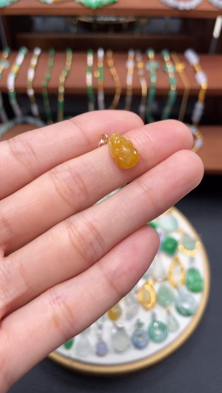 【闪购商品】翡翠吊坠(不含链)18K金镶嵌一个   JK285