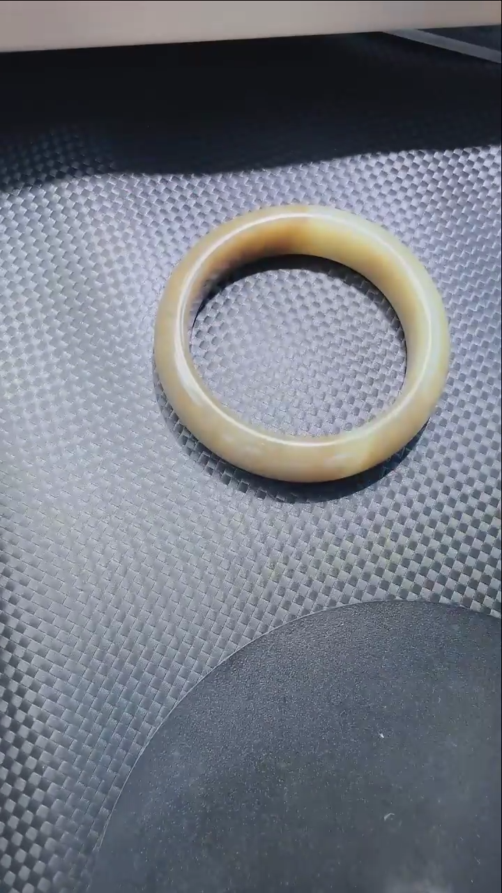 【闪购商品】和田玉手镯未镶嵌238圈口55.5