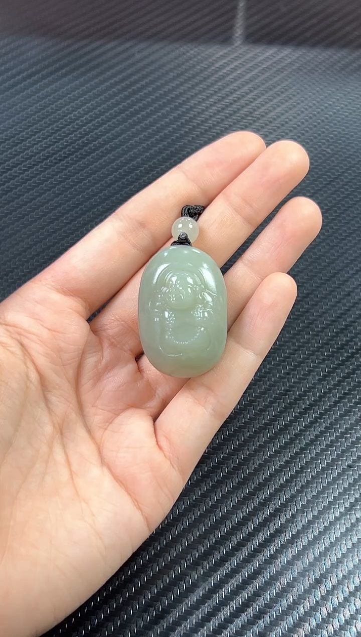 吊坠(赠链)未镶嵌和田玉沙**酒且末微色差近矿