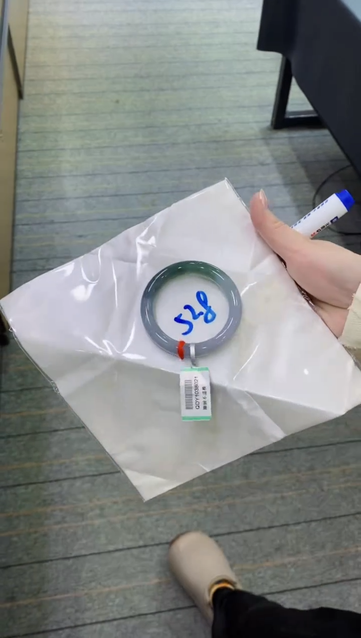 【闪购商品】翡翠手镯未镶嵌