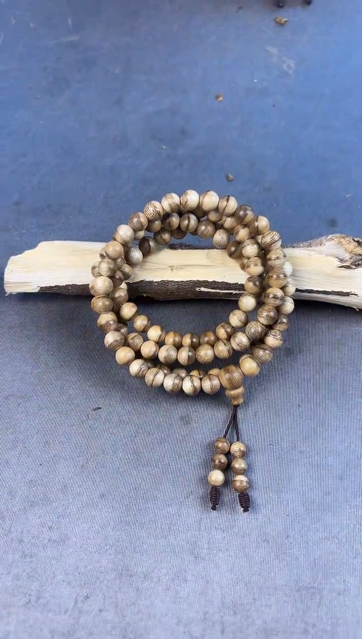 沉香沉香碎屑+达拉干08圆珠多圈多样性发一