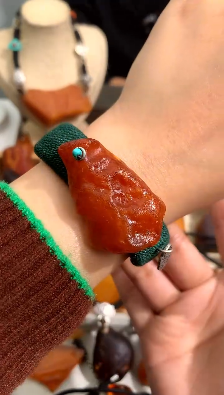 【闪购商品】蜜蜡裸石未镶嵌似玉