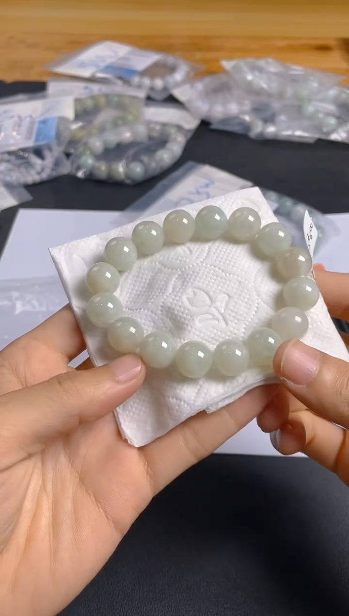 定制翡翠未镶嵌珠串13+