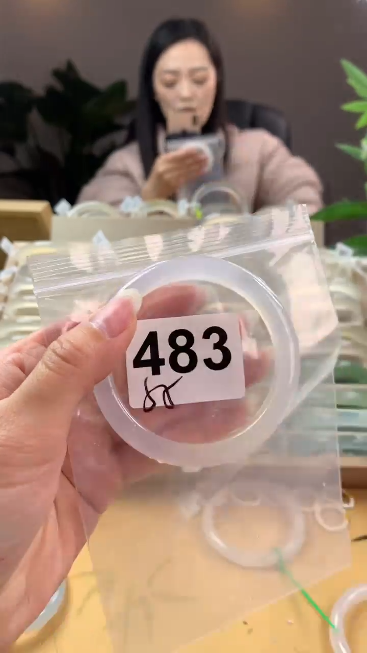 【闪购商品】玛瑙/玉髓手镯未镶嵌483