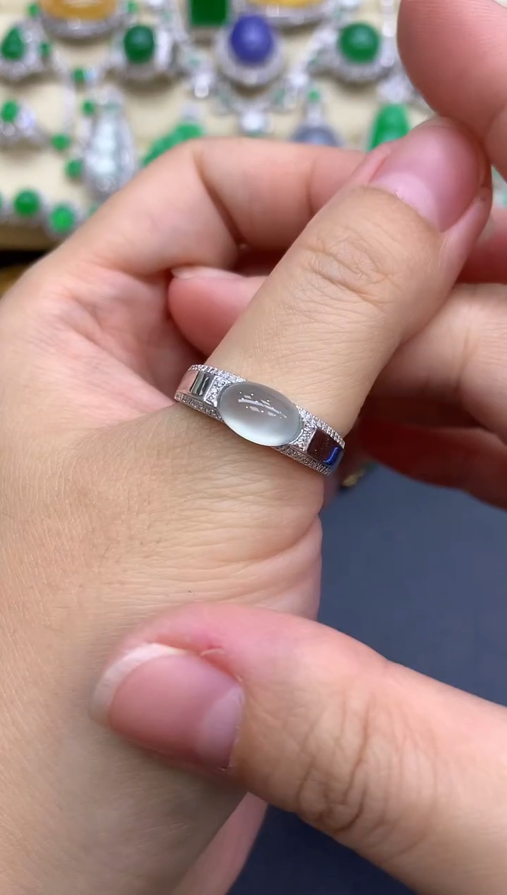 18K金镶嵌戒指翡翠190-中国好珍宝