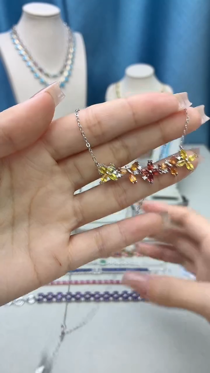 颈饰彩色蓝宝石银S925镶嵌152BJ1209产品一个（多样性）