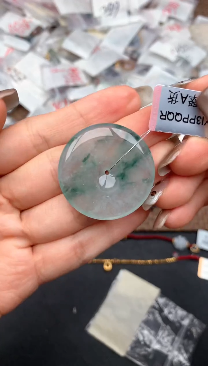 未镶嵌挂件翡翠一