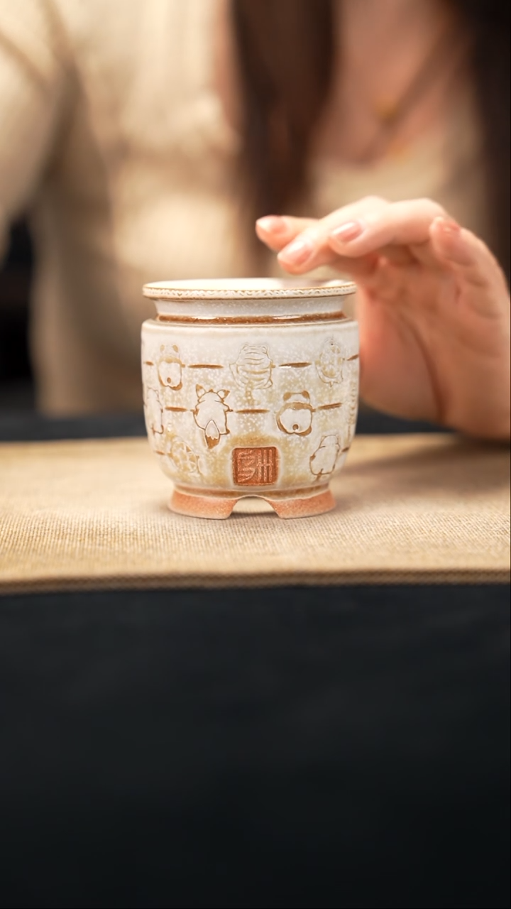 11-2-047花盆口径5瑕