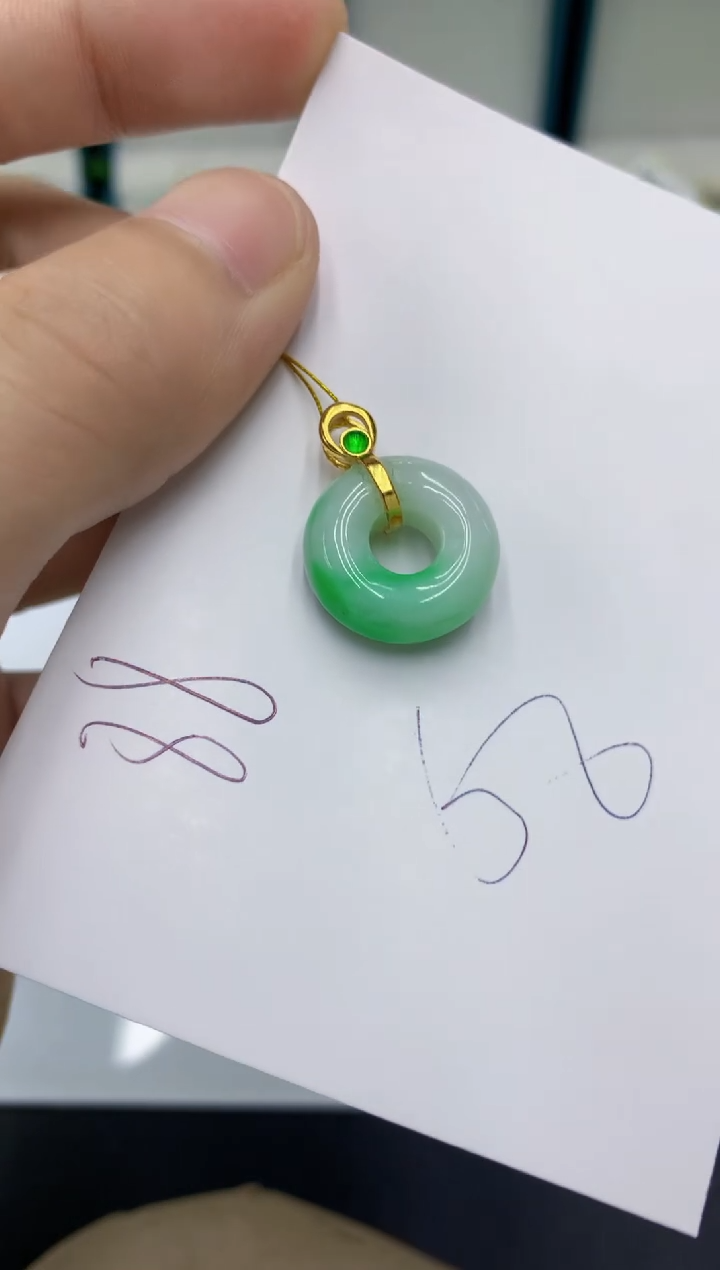 颈饰未镶嵌翡翠翡翠