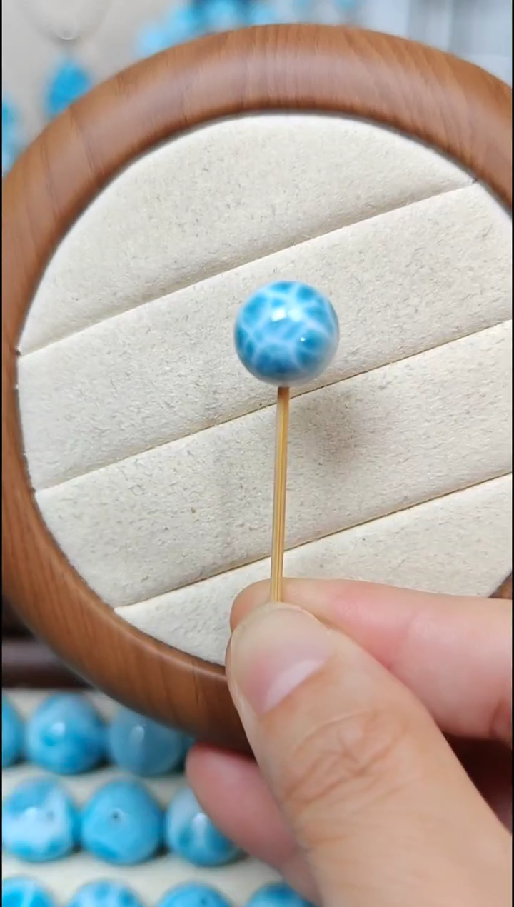 针钠钙石（海纹石）未镶嵌珠宝半成品米****孩多样性发其一