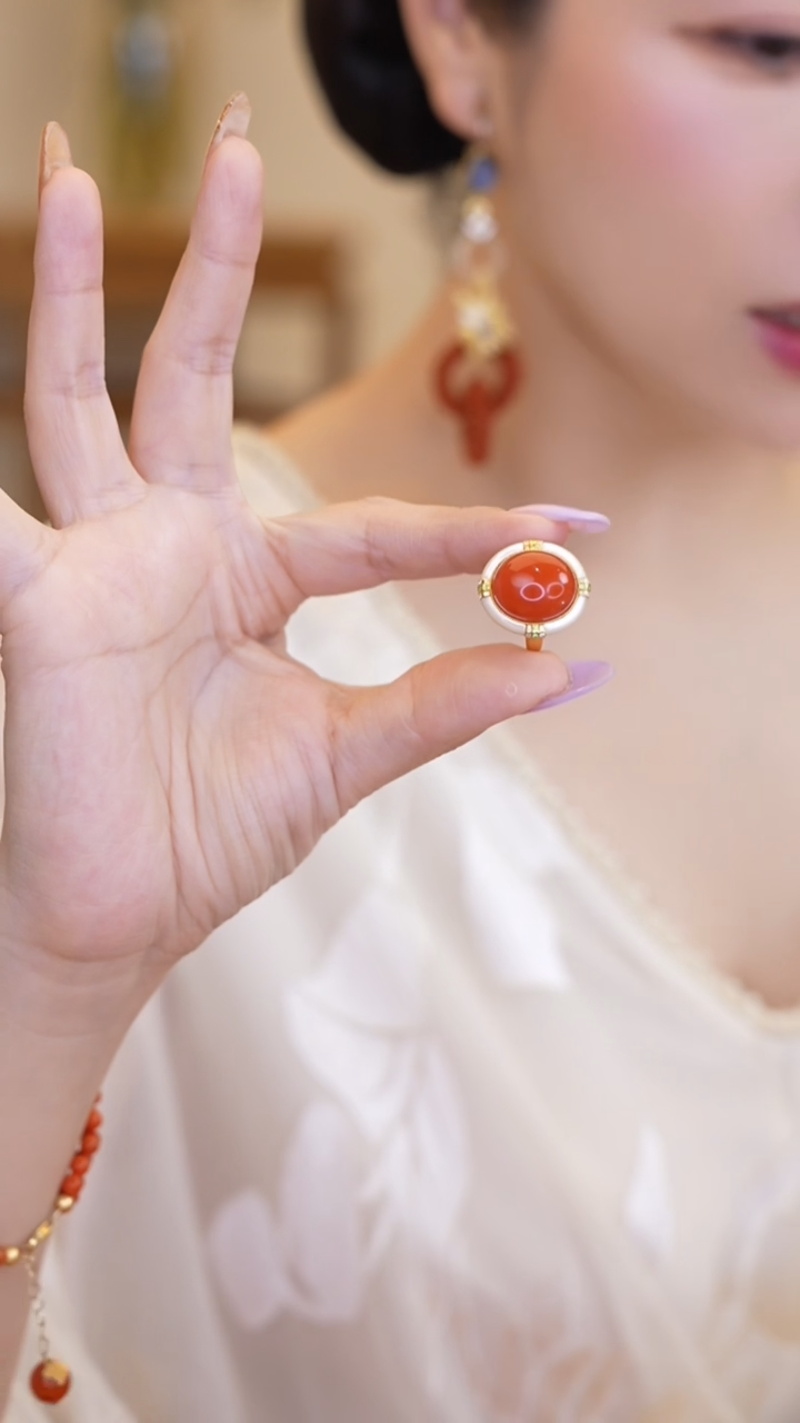 【闪购商品】南红玛瑙蛋面戒指18K金镶嵌DJ