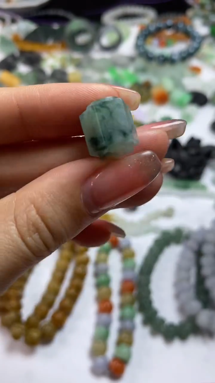 定制翡翠未镶嵌毛货定制不退不换