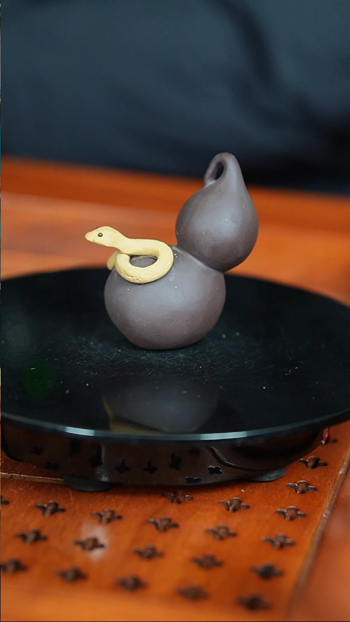【闪购商品】紫砂茶宠段泥生肖蛇紫泥葫芦精品摆件