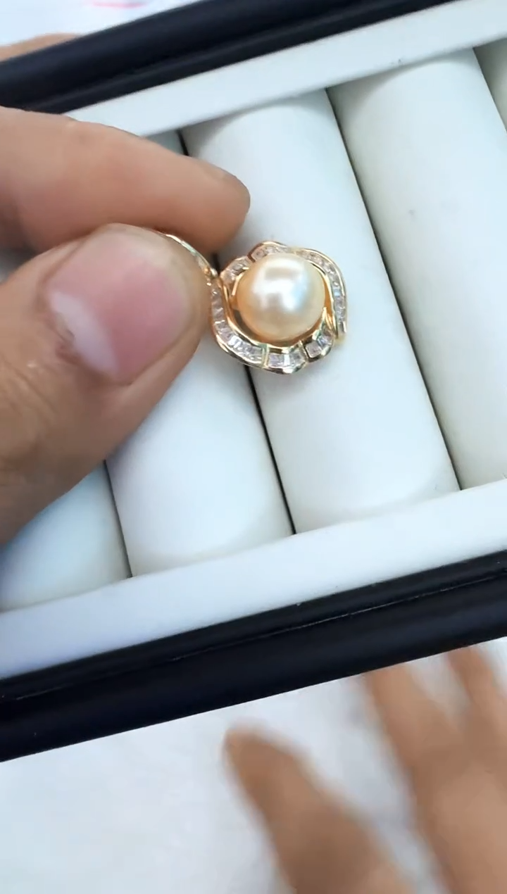 【闪购商品】海水珍珠颈饰银S925镶嵌吊坠