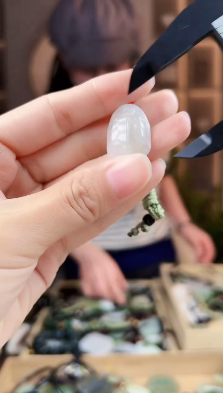 颈饰未镶嵌和田玉拍一发一，多样性发货