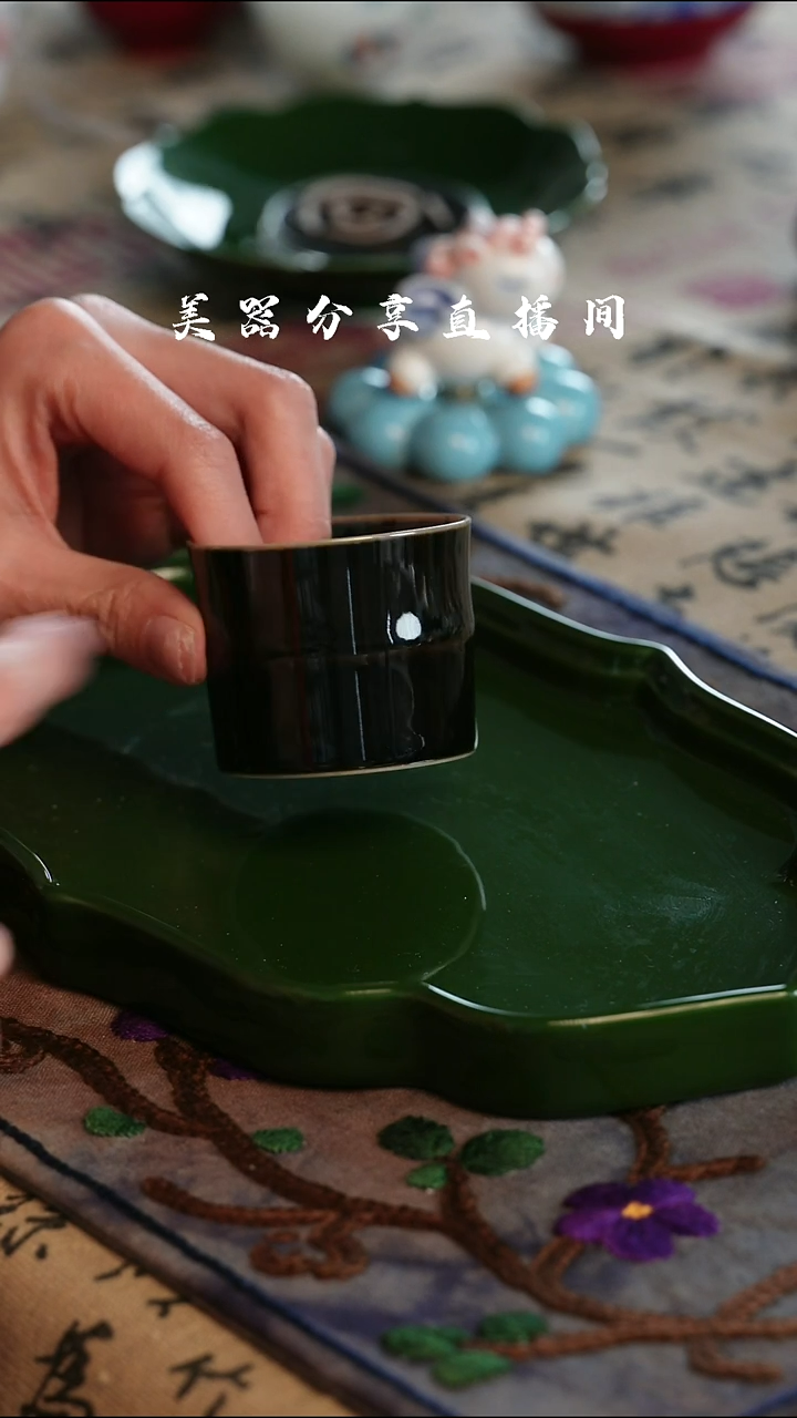 景德镇高温单色釉竹节杯