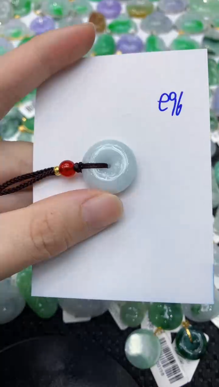 翡翠未镶嵌颈饰111111111111