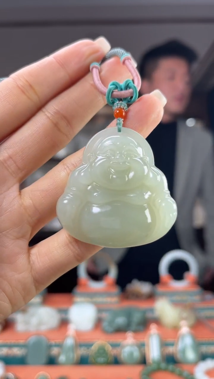 颈饰未镶嵌和田玉佩佩