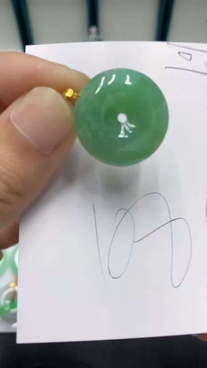 【闪购商品】翡翠颈饰18K金镶嵌翡翠