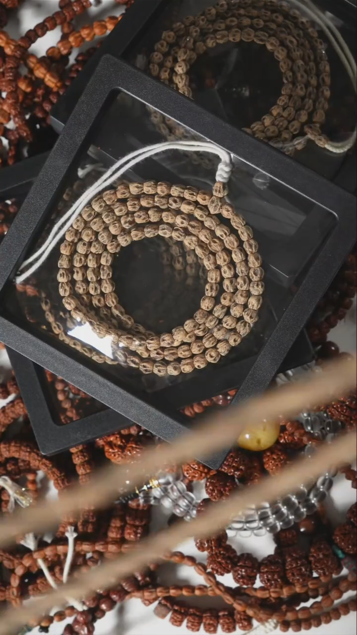 【闪购商品】柏香籽/百香籽吊坠狂野鬼脸热振百香长串6+