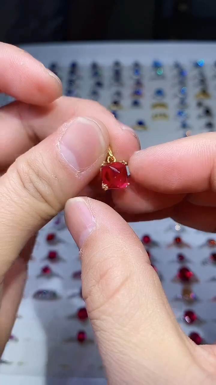 【闪购商品】红宝石吊坠(不含链)银S925镶嵌........