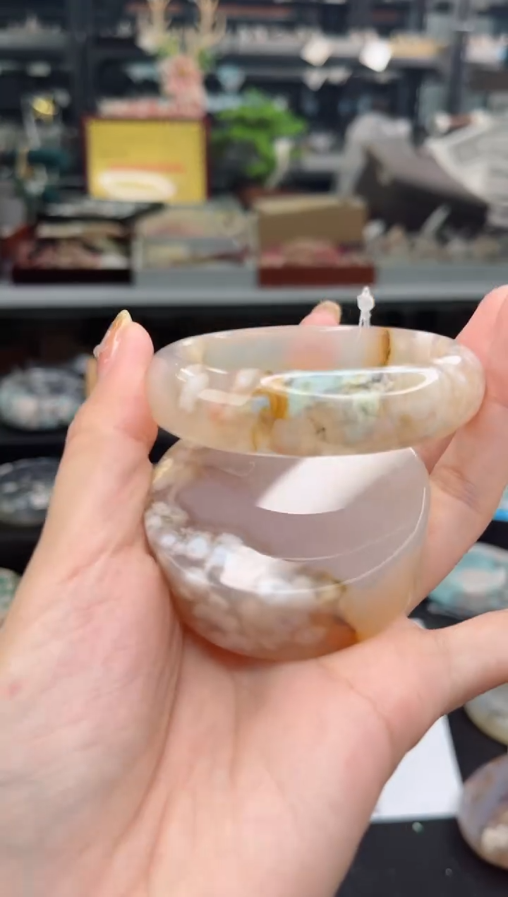 【闪购商品】石英质玉手镯未镶嵌55圈口（赠品镯心）35572171