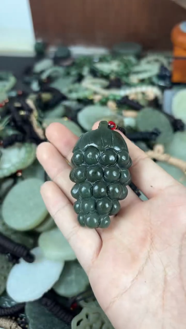 【闪购商品】和田玉颈饰未镶嵌1