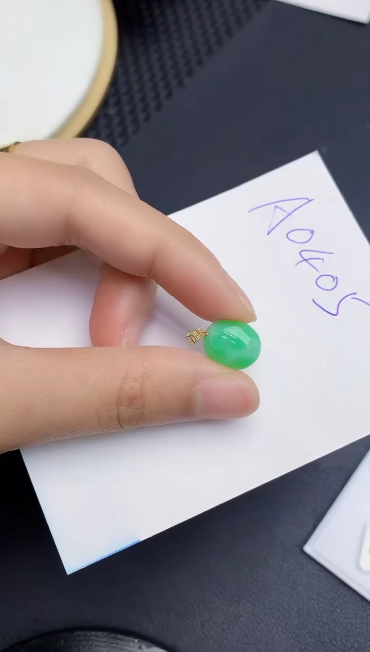 【闪购商品】翡翠颈饰18K金镶嵌000000000