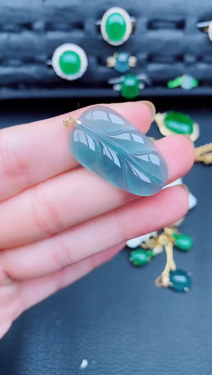 【闪购商品】翡翠颈饰18K金镶嵌天然A货翡翠727